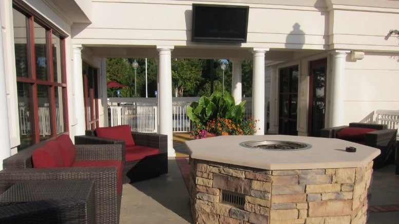 medieval-times-hotel-patio777