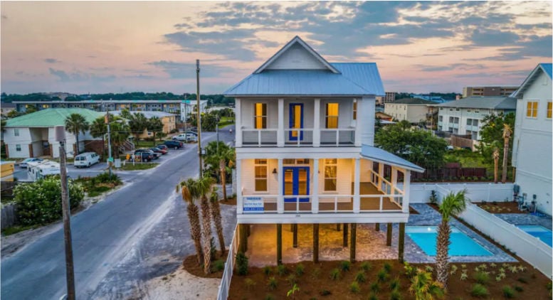 25 Beach House Rentals on AirBnB's Most Popular SE Beaches 25 25 Beach House Rentals on AirBnB's Most Popular SE Beaches