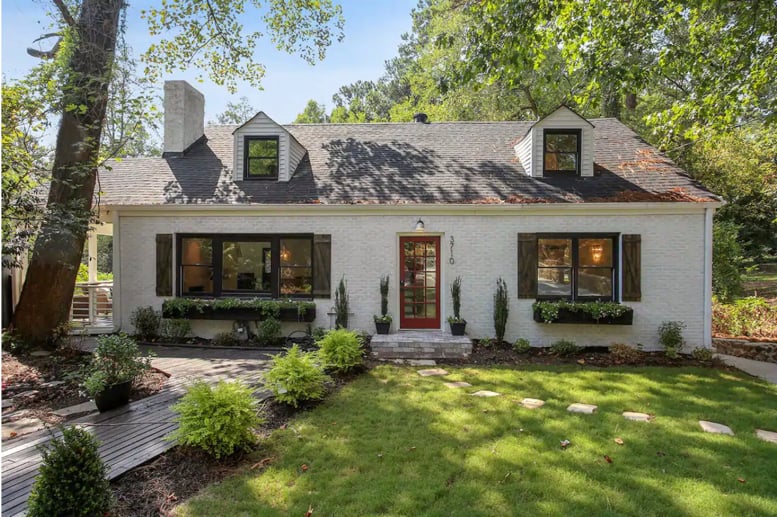 15 Luxury Atlanta Rentals That Will Make You Feel Like A Y'allywood Star 11 15 Luxury Atlanta Rentals That Will Make You Feel Like A Y'allywood Star