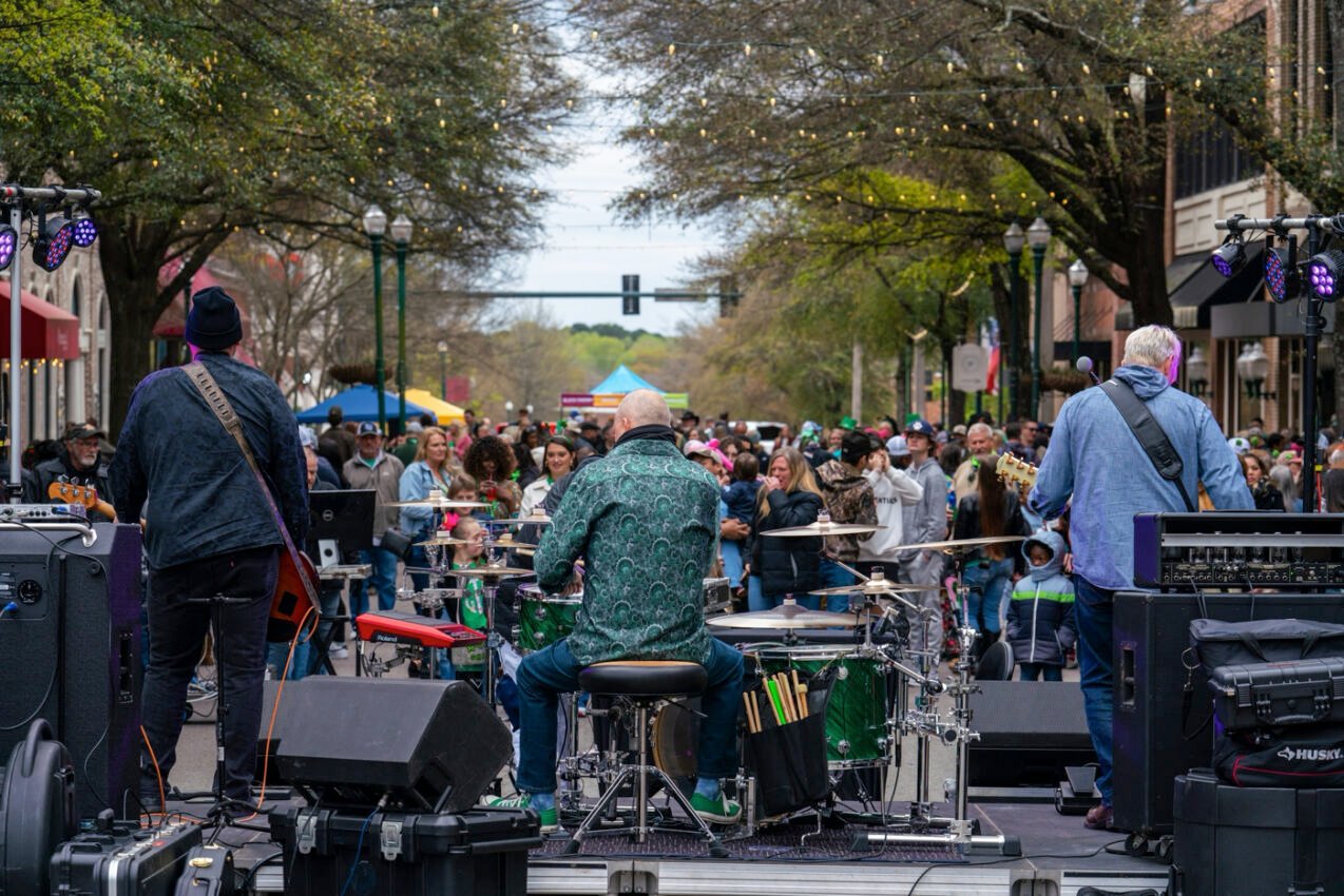 An Hour from Atlanta, a Street Party Worth the Drive 1 An Hour from Atlanta, a Street Party Worth the Drive